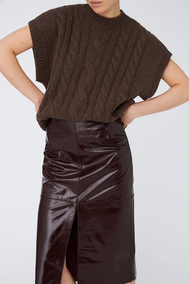 STELLA NOVA CABLE KNIT VEST