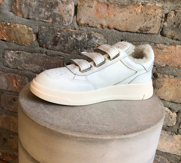 GHOUD WHITE LEATHER & FUR TRAINER