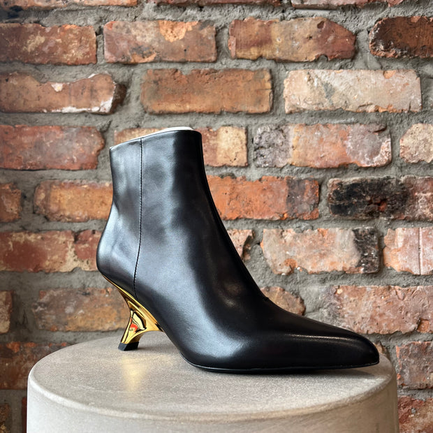 SIMKHAI BLACK BOOTS WITH GOLD HEEL