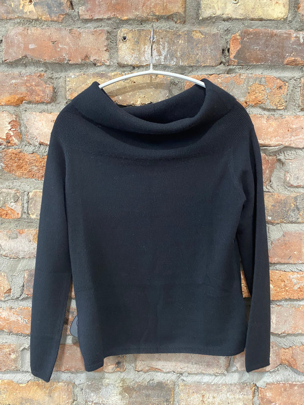 ALLUDE OFF SHOULDER SWEATER